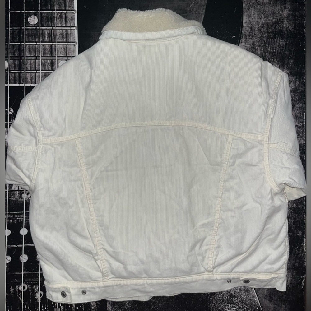 NWT Levi’s 90’s Sherpa Trucker Jacket - Picture 7 of 7